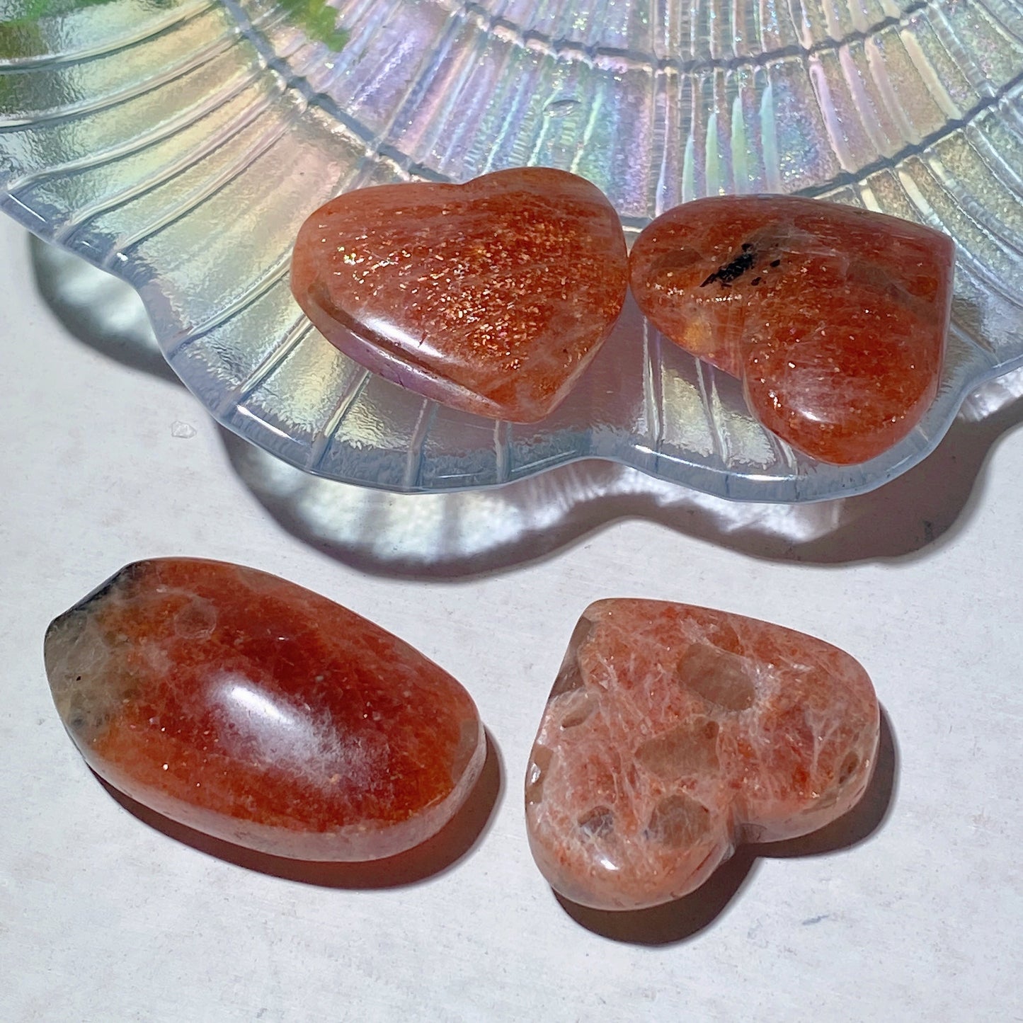 1.2"-1.5" Golden Sunstone Heart Palms Bag Bulk Wholesale